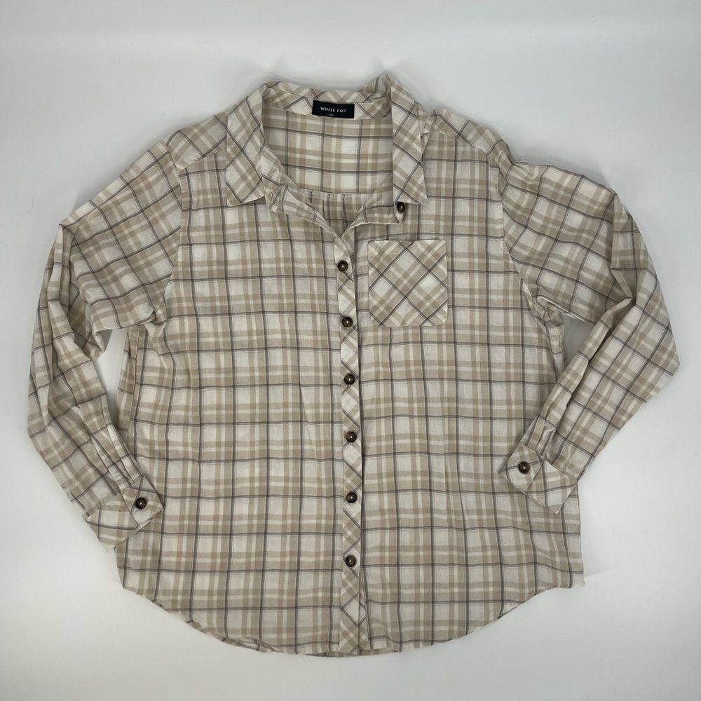 🌱White Fox button down - Picture 5 of 9